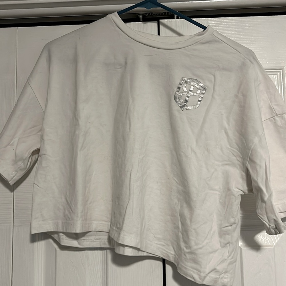 Born primitive crop top